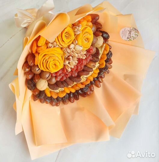 Букет из сухофруктов и орехов,бокс,корзинка