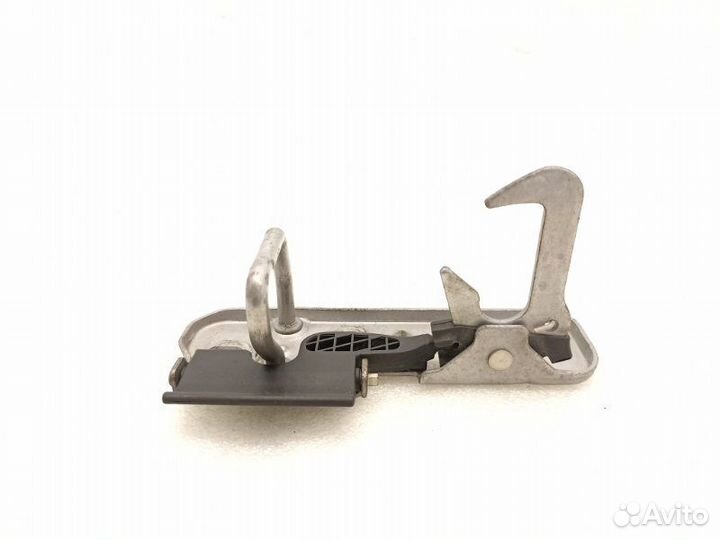 Крюк замка капота Volkswagen Golf 6