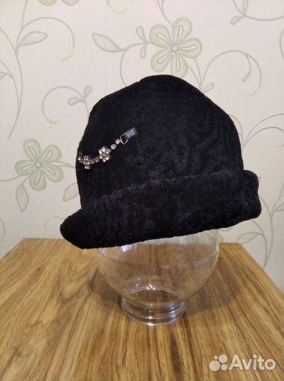 Женская шапка- шляпка