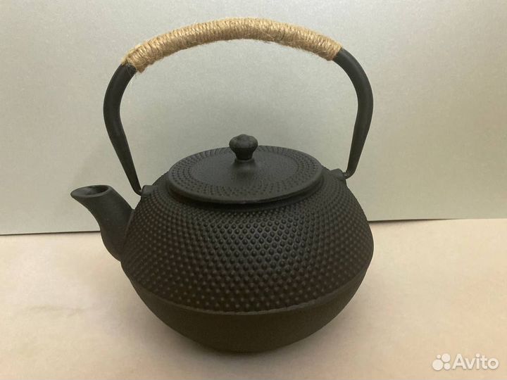 Чугунный чайник 1 л