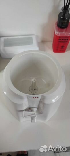 Диспенсер для холодной воды