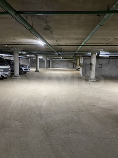 Машиноместо, 15 м²