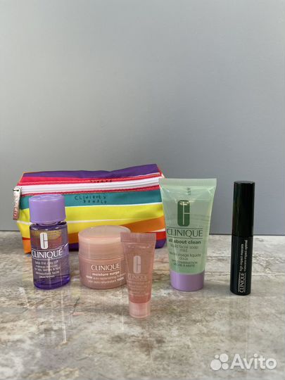 Clinique косметичка с наполнением