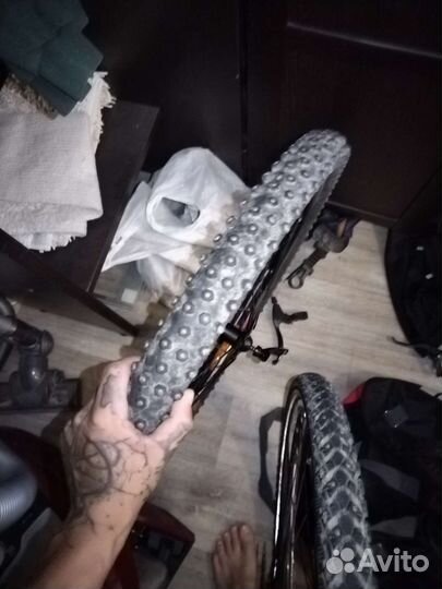 Schwalbe marathon and ice spiker pro 26