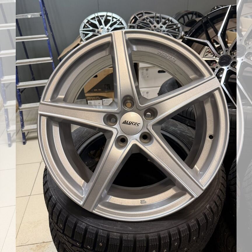 Литые диски Alutec Raptr 8×R18 5×112