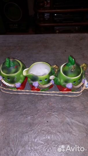 Чайник, молочник, сахарница