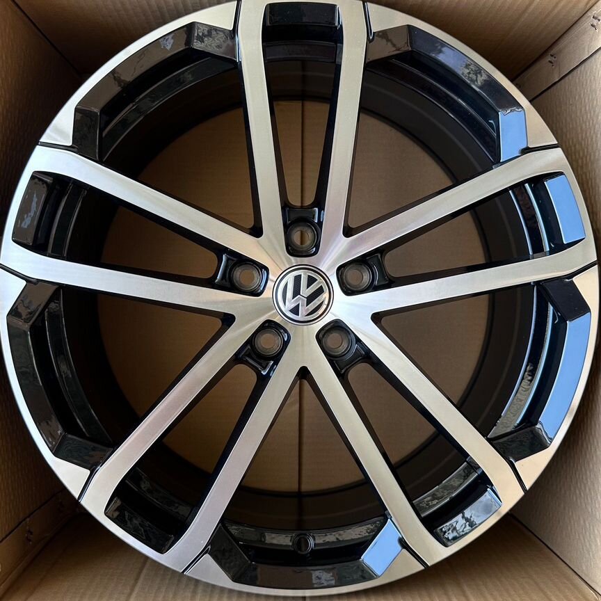 Литые диски Stuttgart 8×R19 5×112