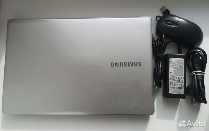 Ноутбук samsung NP370R5E