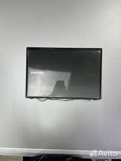 Крышка матрицы ноутбука Samsung R425