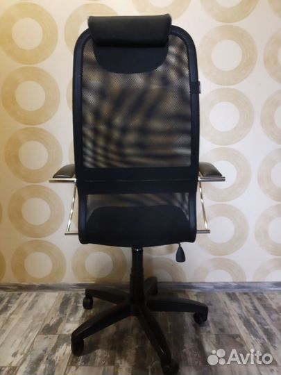 Компьютерное кресло