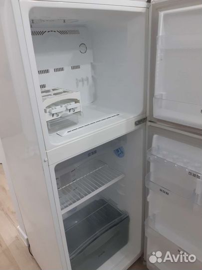Холодильник бу Samsung