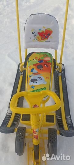 Детский снегокат с колесами