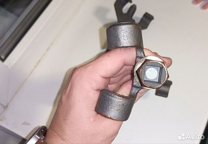 Стяжка для пружин