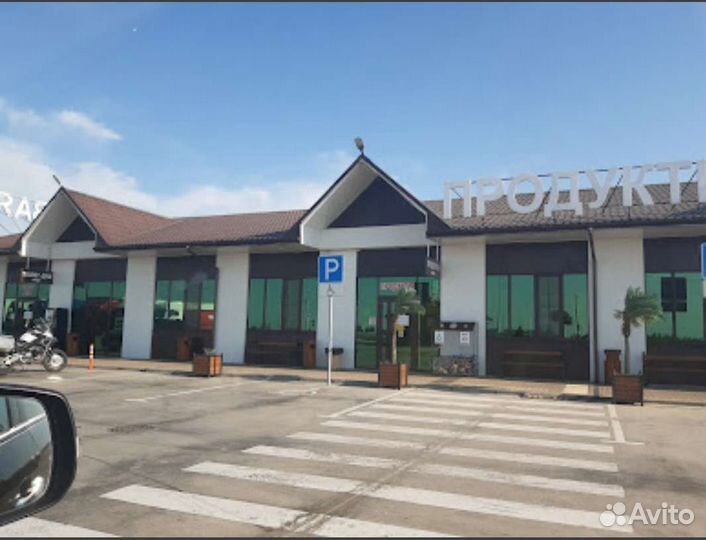 Сотрудники линии раздачи