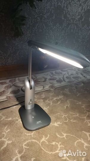 Лампа настольная