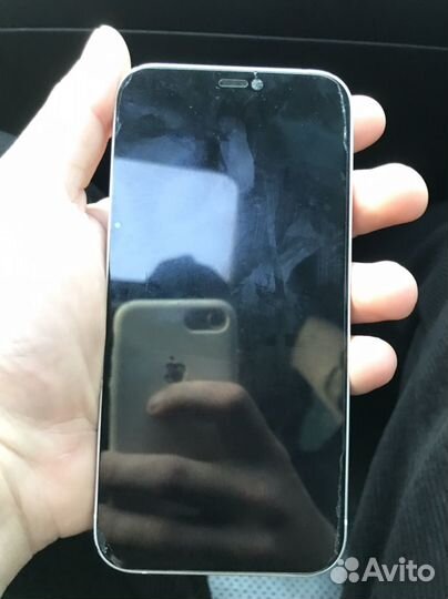 iPhone 12, 64 ГБ