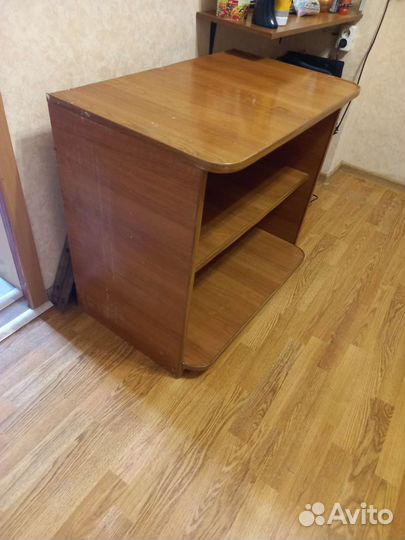 Полка книжная