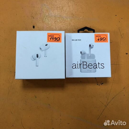 Беспроводные наушники в ассортименте