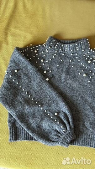 Свитер укороченный женский