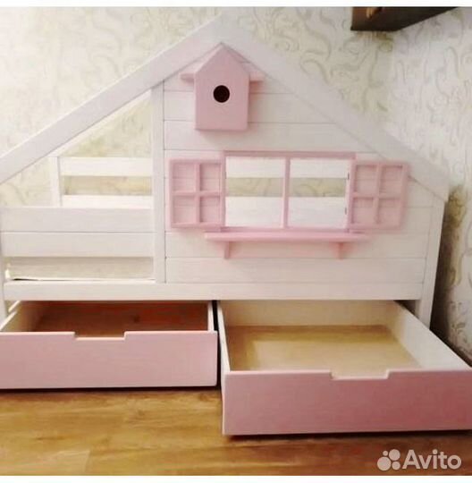 Детская кровать домик
