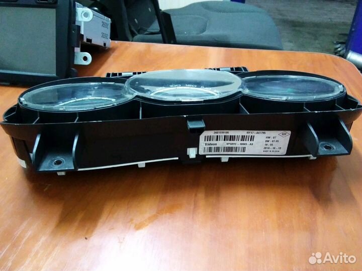 Комбинация щиток приборов Лада Хрей