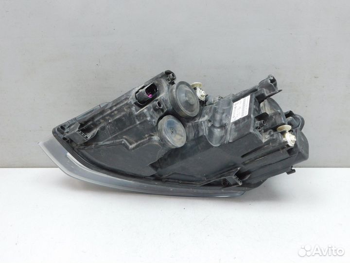 Фара правая Volkswagen Polo