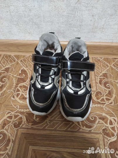 Кроссовки для девочек