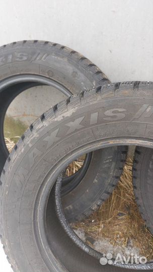 Maxxis ArcticTrekker NP3 195/65 R15