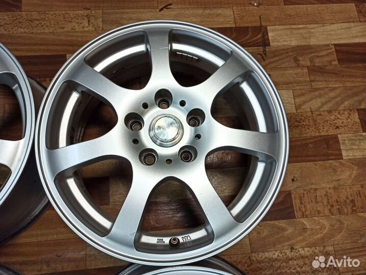 Диски из Японии 16 5х114,3 ET50 без пробега в РФ