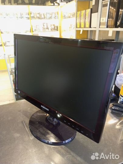 Samsung s20d300h 19.5'' 1600*900/ hdmi / VGA