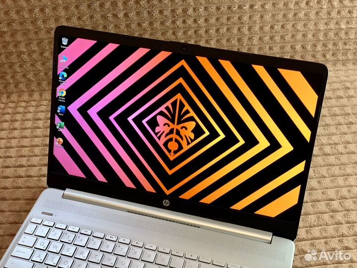 Топовый HP IPS Ryzen 5300U + 8GB + 256GB