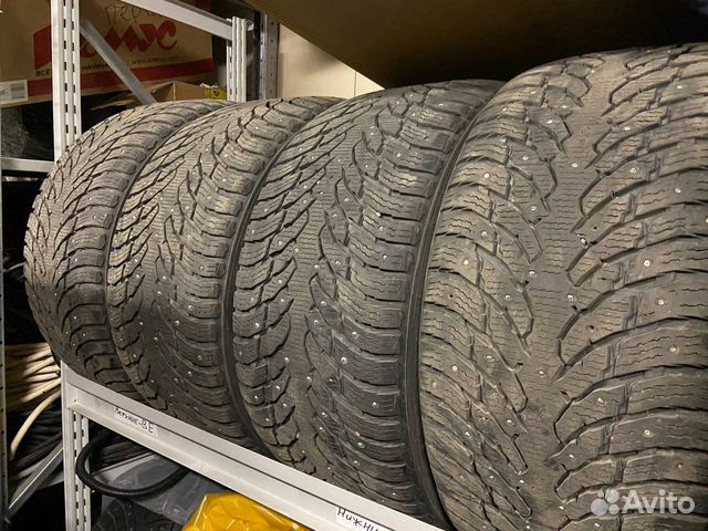 Nokian Tyres Hakkapeliitta 9 SUV 295/40 R21 96