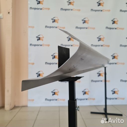 Ремонтный порог левый Nissan Largo кузовной