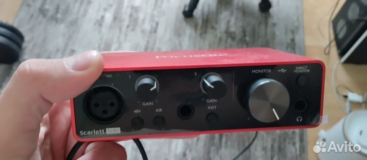 Внешняя звуковая карта focusrite