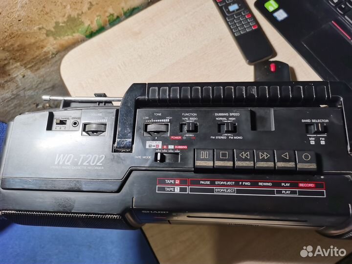 Кассетная магнитола sharp WQ-T202
