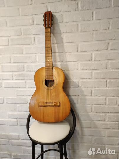 Гитара для декора или реквизита