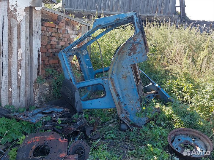 Продам запчасти мтз-80 82