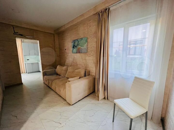 2-к. квартира, 50 м², 1/4 эт.