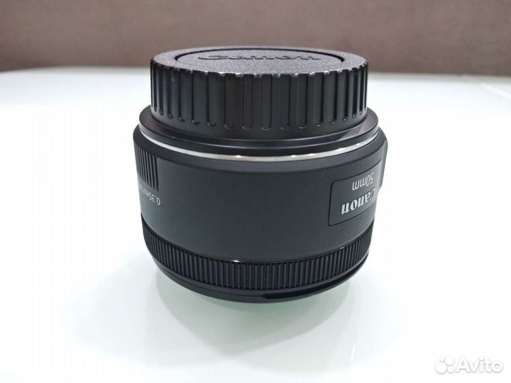 Canon EF 50mm f/1.8 STM