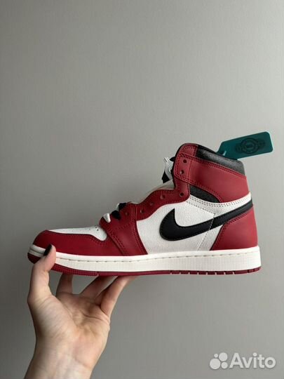 Кроссовки Air Jordan 1 High OG Chicago