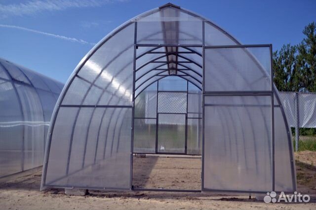 Теплицы на Бору