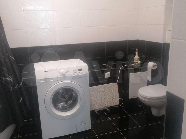 Своб. планировка, 65 м², 1/3 эт.