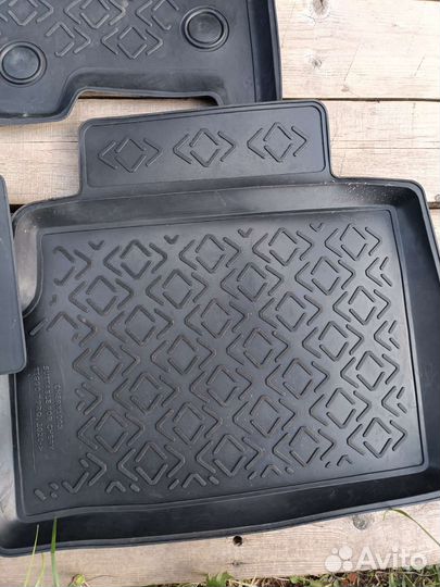 Ковры для Chery tiggo 7 pro. Ворсовые и резиновые