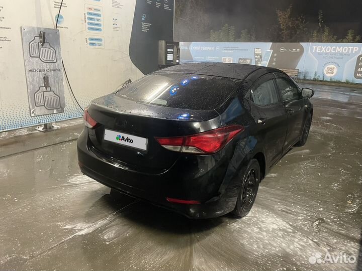 Hyundai Elantra 1.6 AT, 2015, 279 000 км