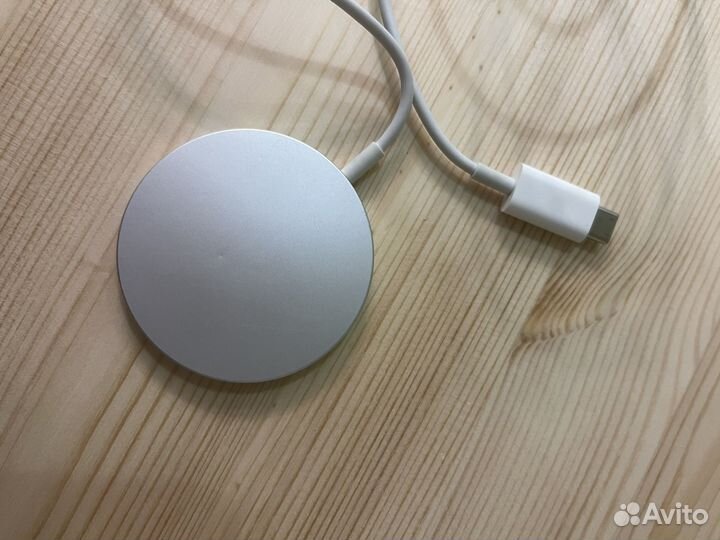 Беспроводная зарядка apple magsafe