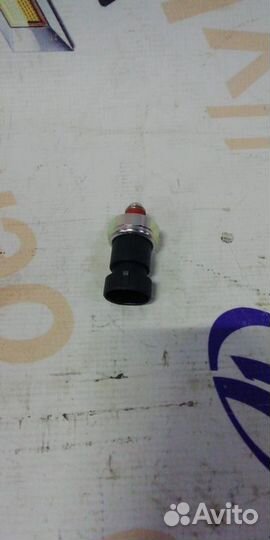 Датчик давления масла новый Antara Insignia Astra