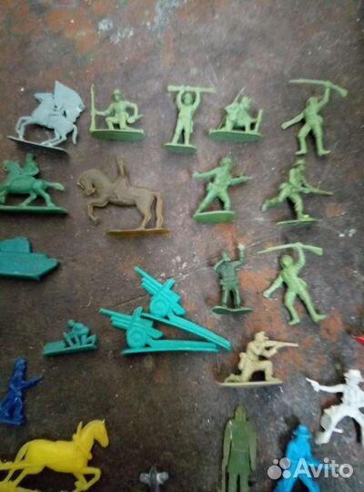Солдатики ссср,ковбои,орки,самолетик алюм