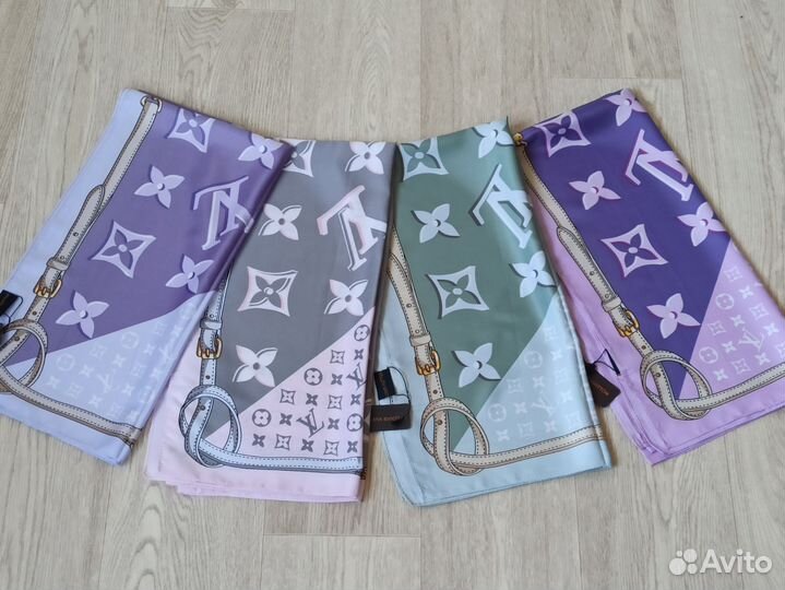 Розовый Шелковый платок LV Диагональ