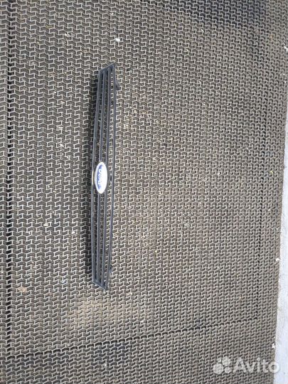 Решетка радиатора Ford Focus 1, 1999