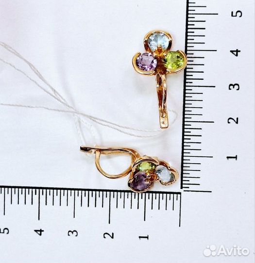 Золотые серьги с камнем